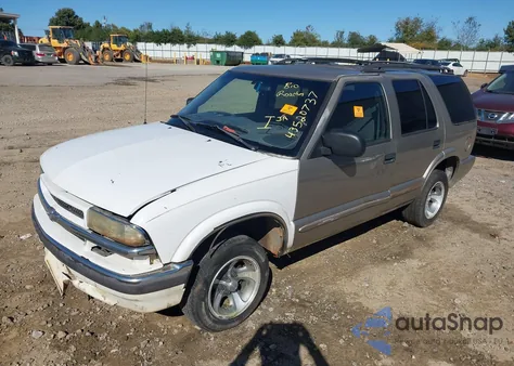 2004 Chevrolet Blazer Ls z USA, uszkodzony, nr VIN 1GNCS13XX4K169093